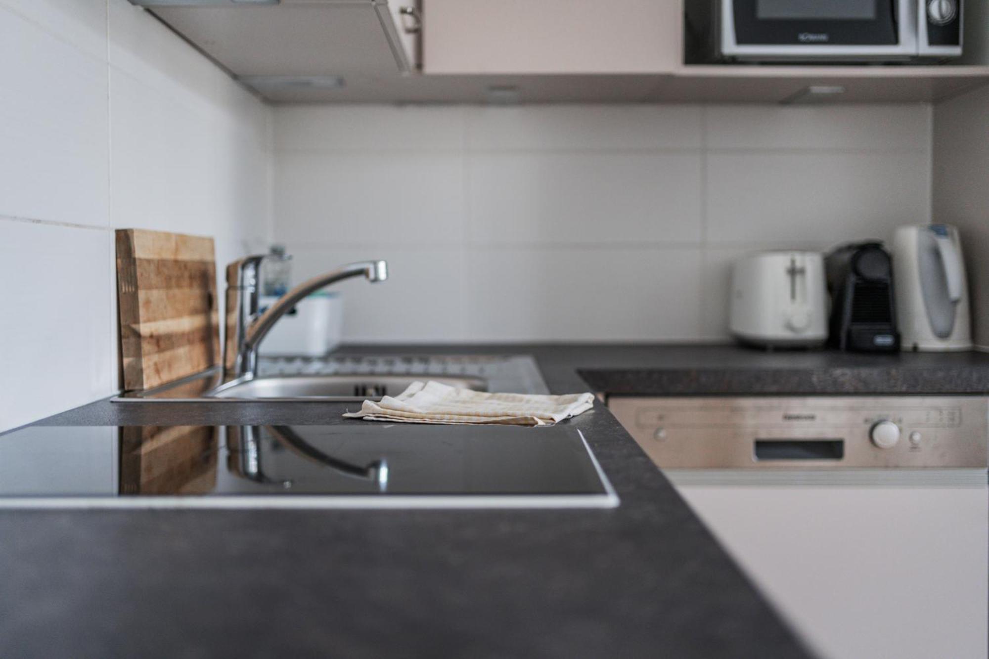 74 Living Apartments Wenen Buitenkant foto