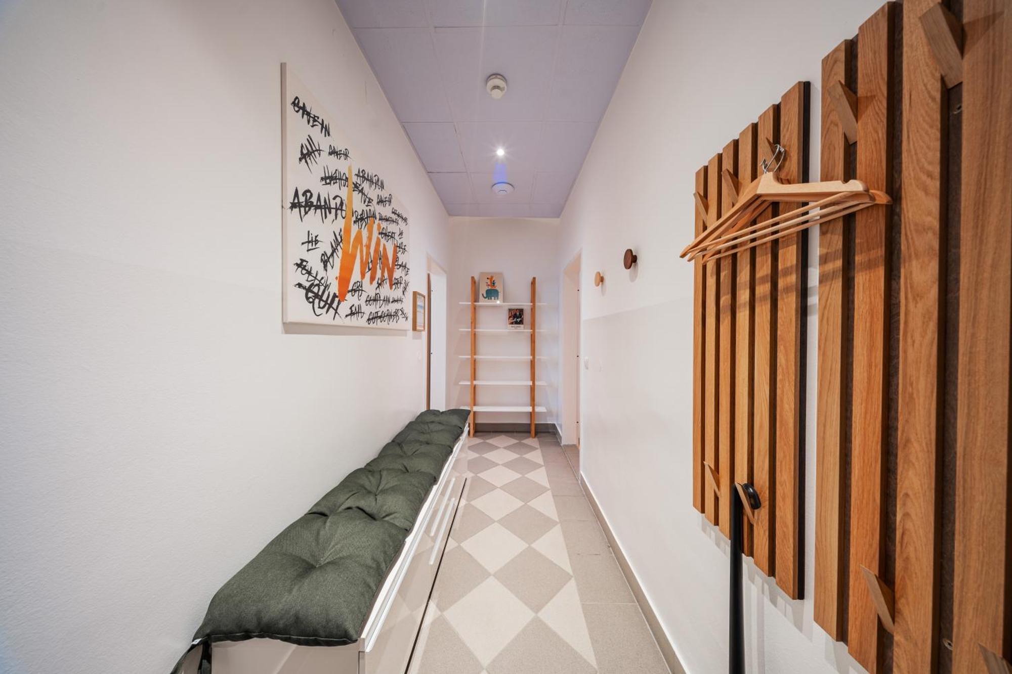 74 Living Apartments Wenen Buitenkant foto